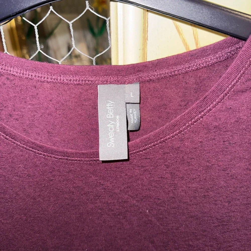 Sweaty Betty Rich Burgundy Muscle Tee - Picture 3 of 4